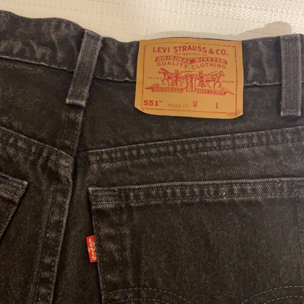 Levi Shorts - Picture 12 of 14